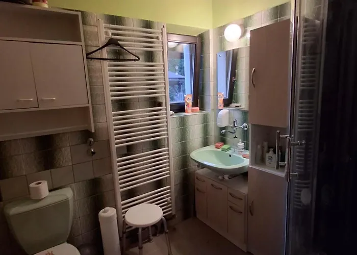 Séjour à la campagne V Rodinném Se Sdílenou Koupelnou